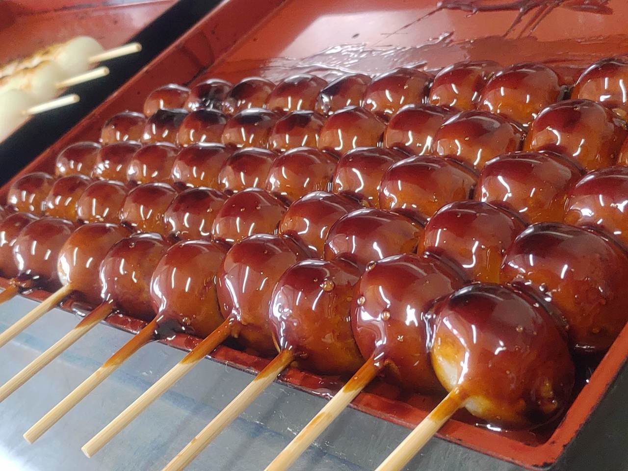 みたらしだんごに五平餅！テイクアウトで手軽に楽しんでみませんか？