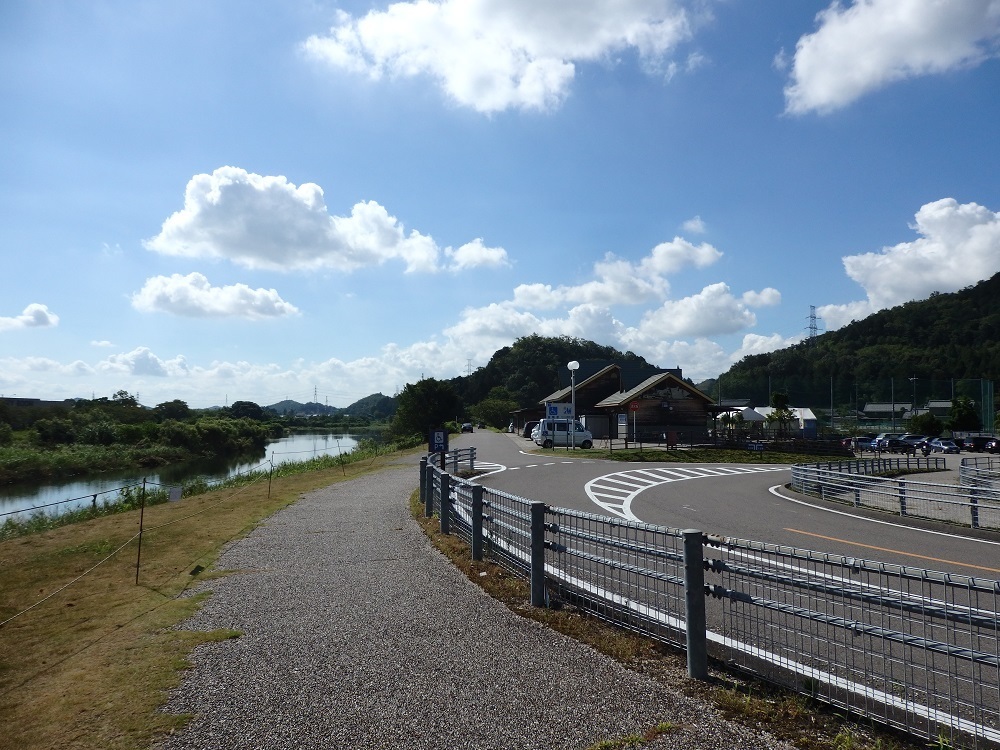 道の駅むげ川の夏の風景